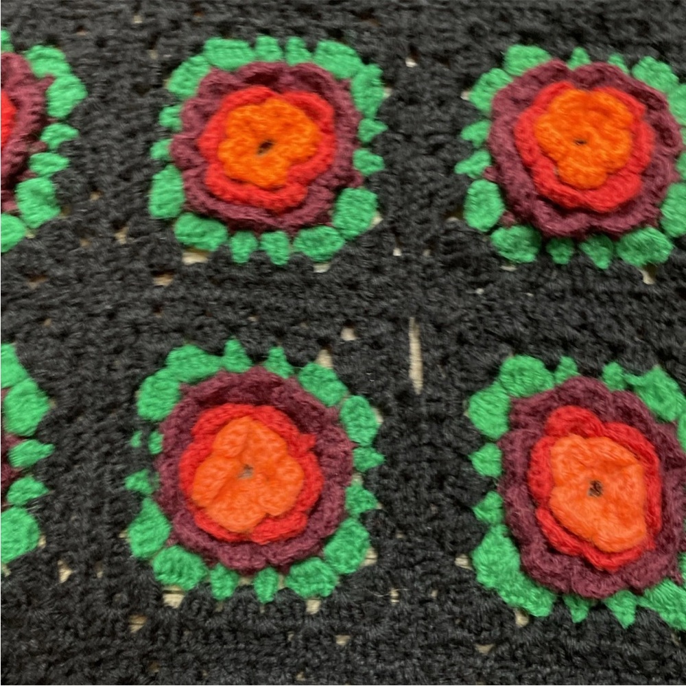 Vintage Granny Square Afghan Handmade Crochet Blanket Throw Black Rose 42x54 - Picture 4 of 6